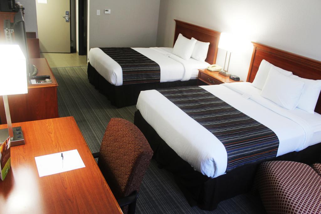 Hotel Country & By Radisson, Lackland Afb San Antonio, Tx 3*