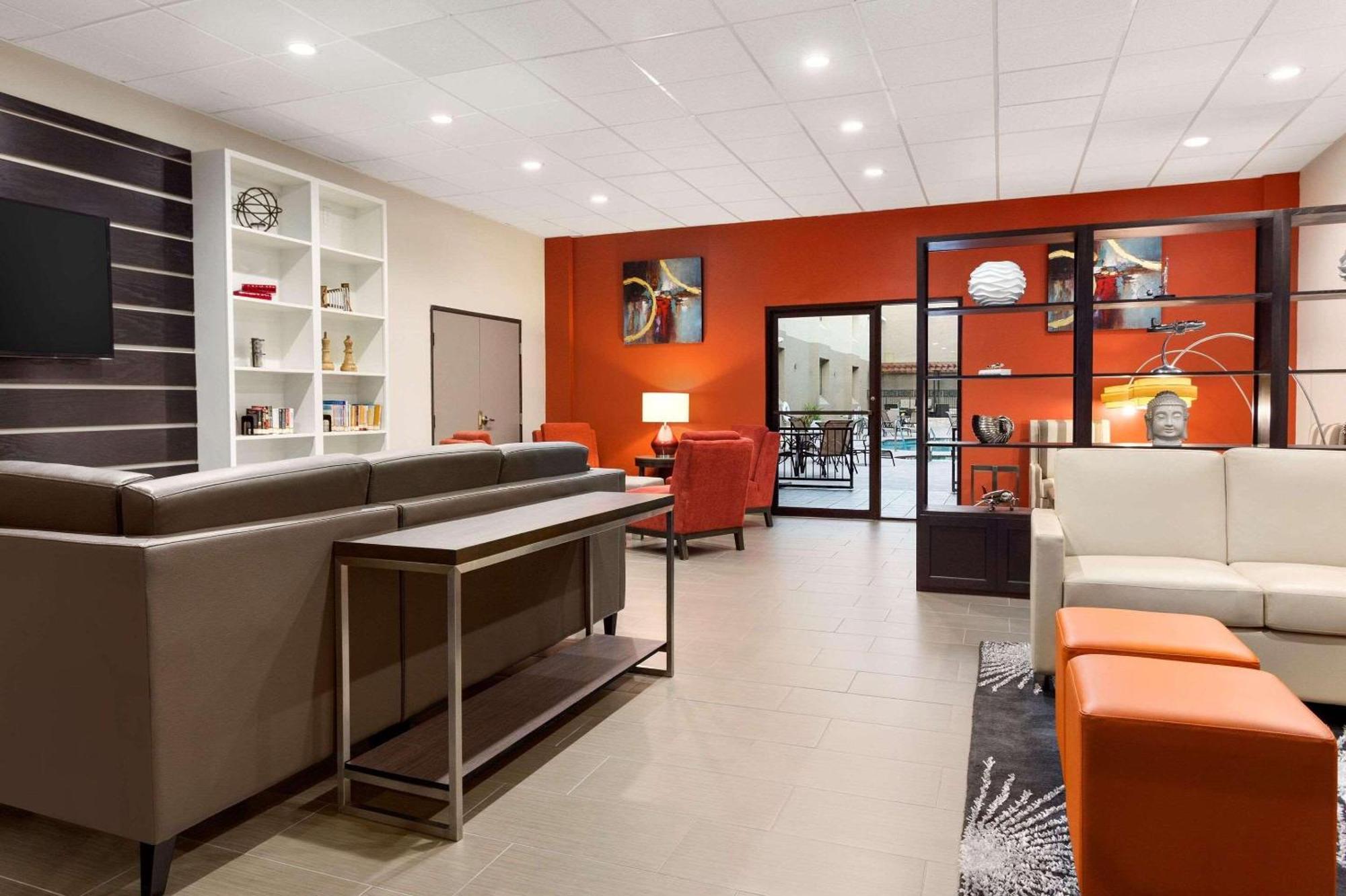 Country & By Radisson, Lackland Afb San Antonio, Tx Hotel San Antonio